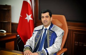 Rektör tibbi cihaz alımında usulsüzlüğü ortaya çıkardı