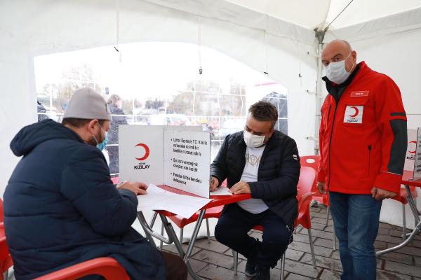 Kizilay_Haftasonu_Kan_Bagisi5