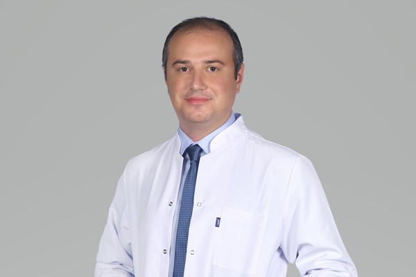 Dr. Gökhan Peker