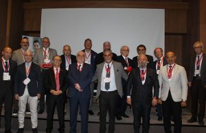 Kalp Cerrahisinde Küçük Kesi Yöntemi ve Robotik Cerrahi Masaya Yatırıldı