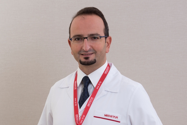Dr. Barış Özcan