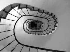 Vertigo ile Baş Dönmesi Aynı Şey mi?