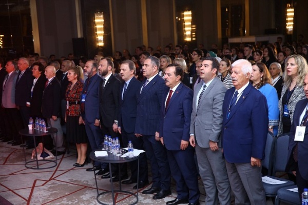 16. TÜRKİYE ECZACILIK KONGRESİ_arman üney