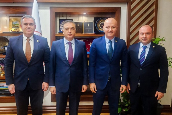 Ecz. Arman Üney_teb_arman_üney