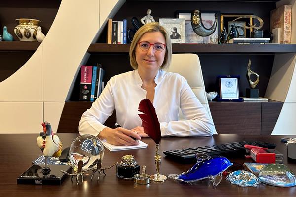 Prof. Dr. Özlem Esen