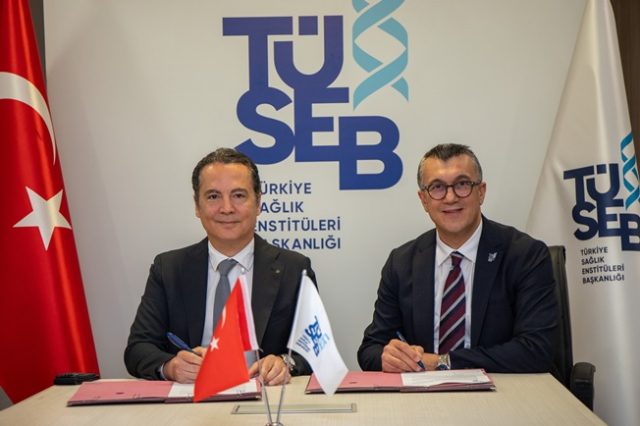 Sanofi Avrasya Bölge Başkanı Cem Öztürk-TÜSEB Başkanı Prof. Dr. Ümit Kervan