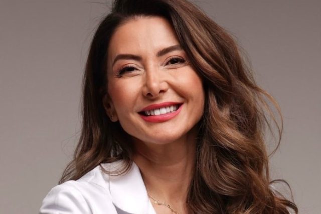 Doç._Dr._Ebru_Zülfikaroğlu
