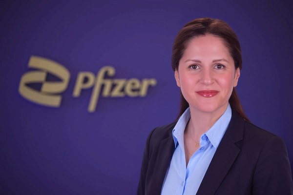 pfizer-turkiye-ruhsatlandirma-direktoru-elif-turan-usanmaz
